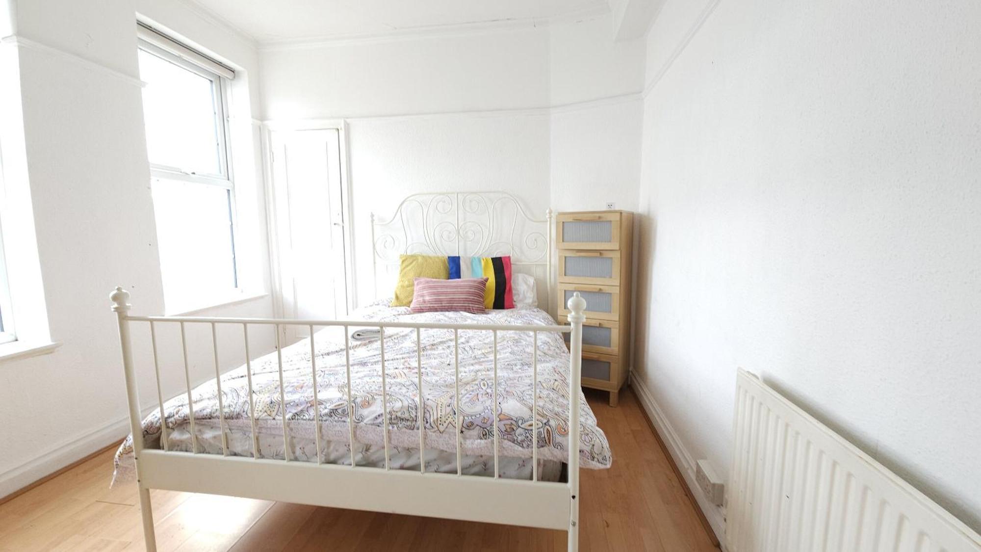 London Edgware Station Apartment Extérieur photo