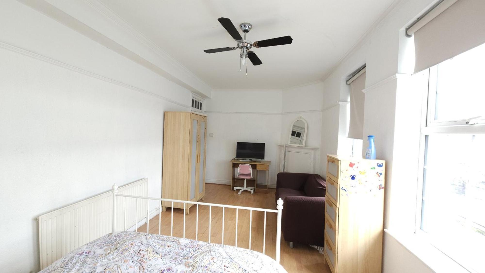 London Edgware Station Apartment Extérieur photo