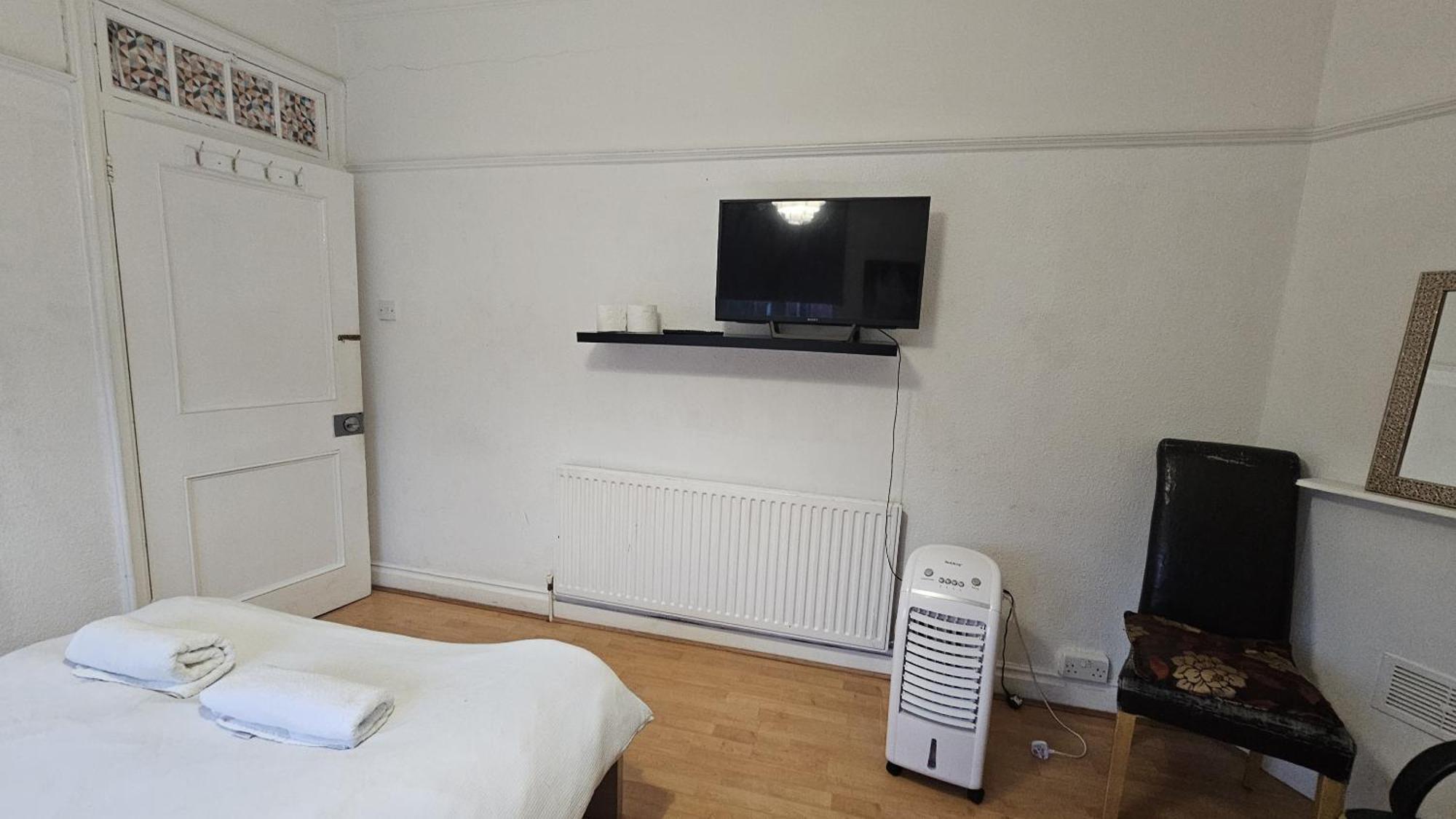 London Edgware Station Apartment Extérieur photo