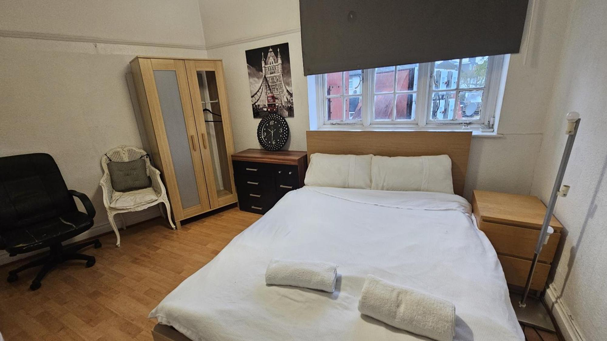 London Edgware Station Apartment Extérieur photo
